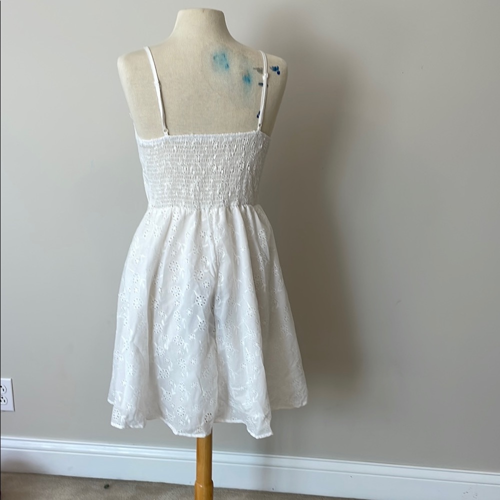 White Lace Sundress - Picture 2 of 5